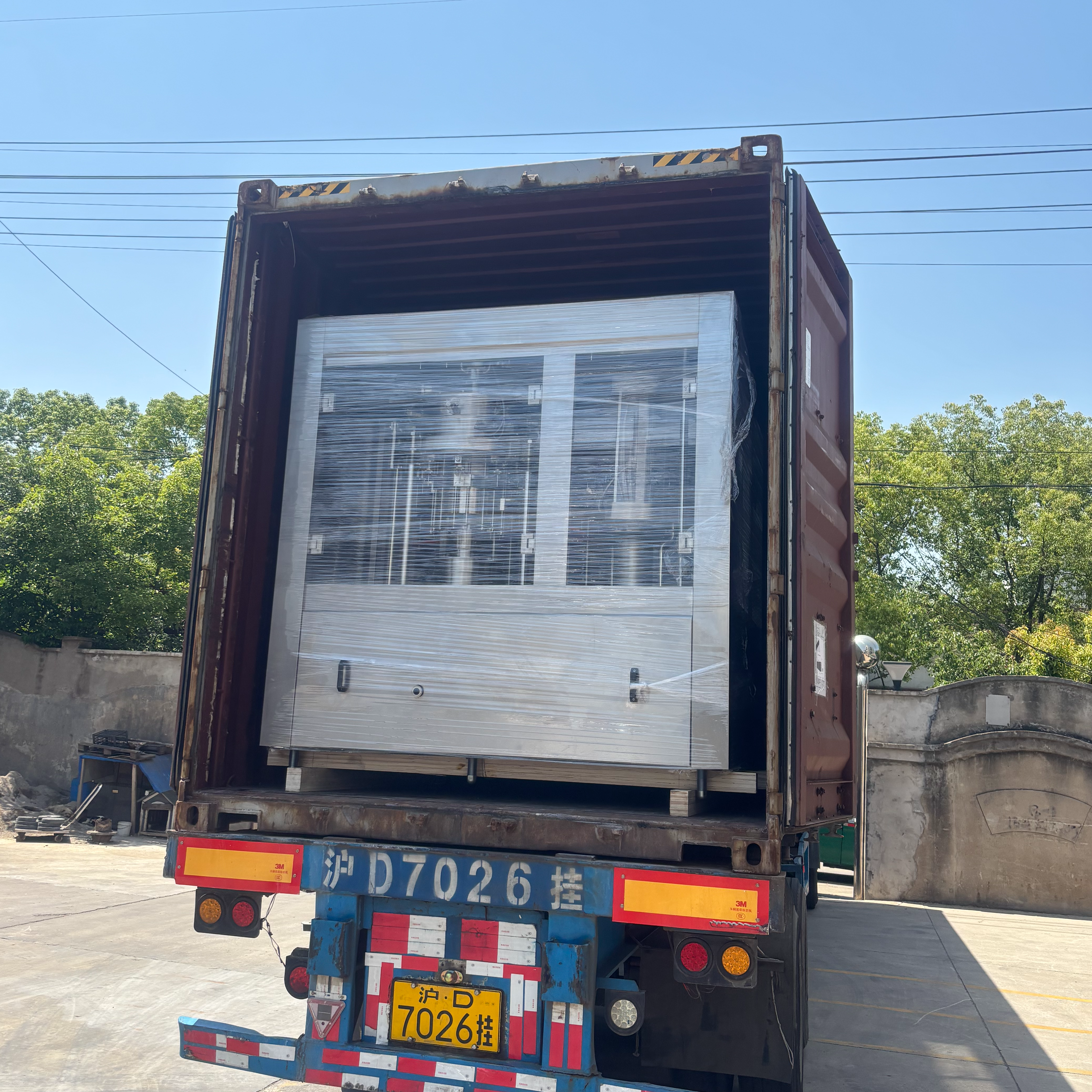 G-packer 3*40HQ TIN CARBONated Drinks ដឹកជញ្ជូនទៅអាហ្វ្រិក 